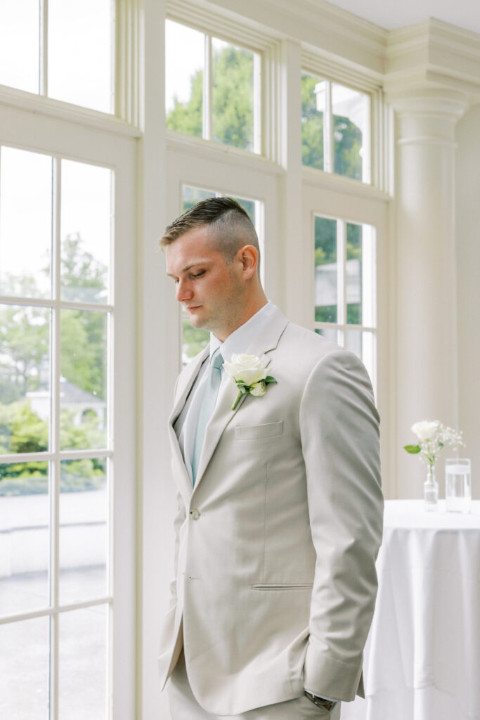 groom photos